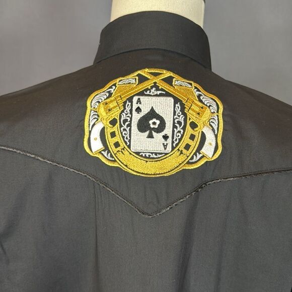 Black Western Dress Shirt Embroidered Patches Snap Buttons Size M NWT - Picture 6 of 13